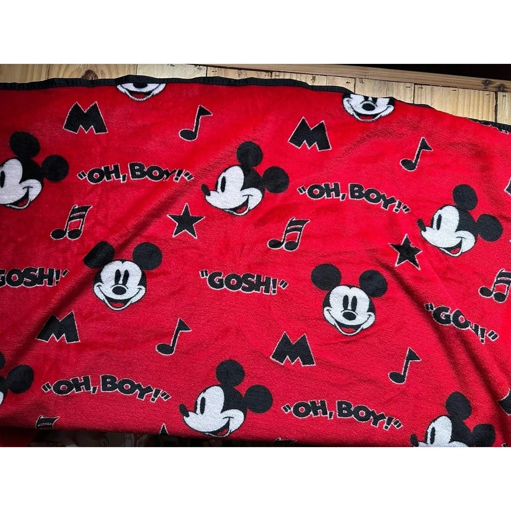 Disney Blanket Throw and Pillow Set Mickey Mouse Oh Boy Gosh Black Red 39 X 29